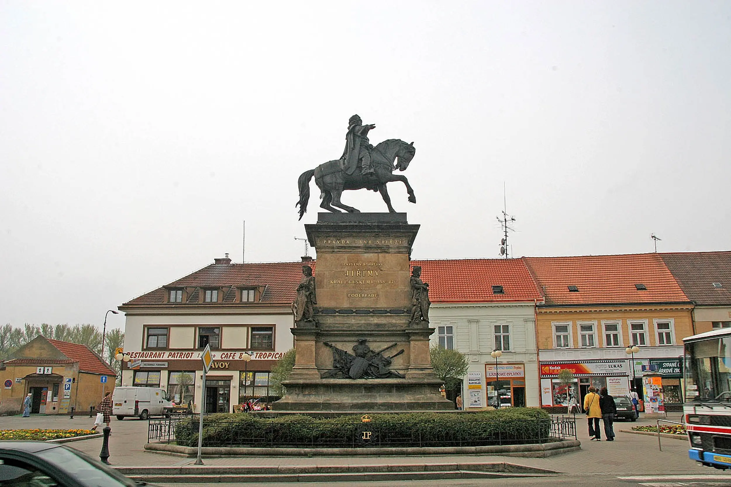 Obrázek na pozadí záhlaví