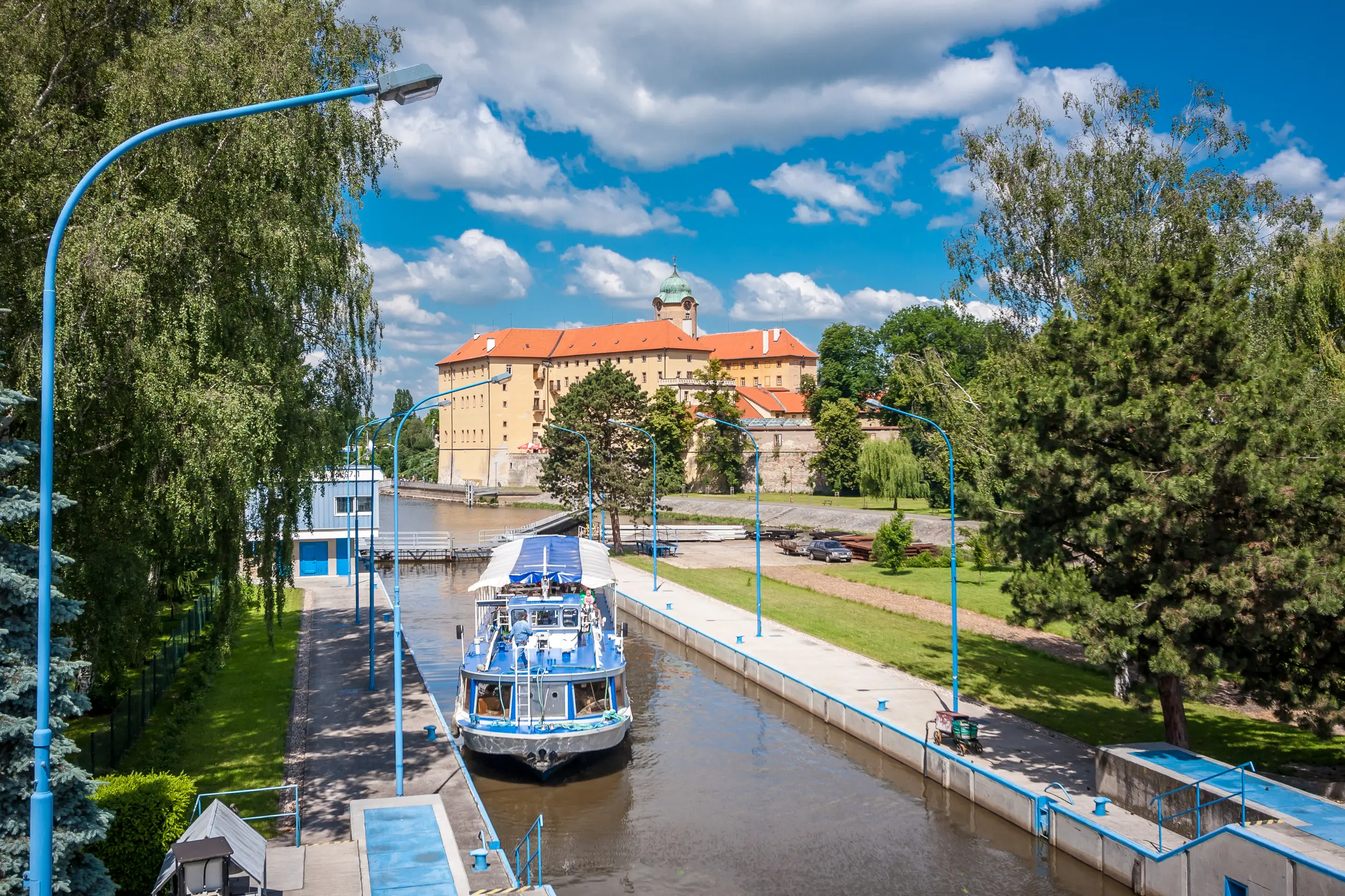 Obrázek na pozadí záhlaví